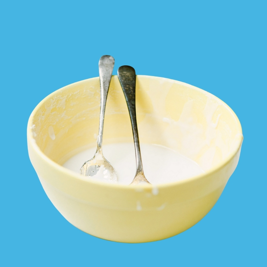 Bowl with two spoons - baking by feel test drive - care
